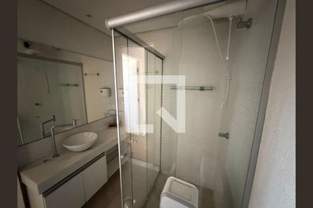 Banheiro de apartamento à venda com 1 quarto, 48m² em Santo Agostinho, Belo Horizonte