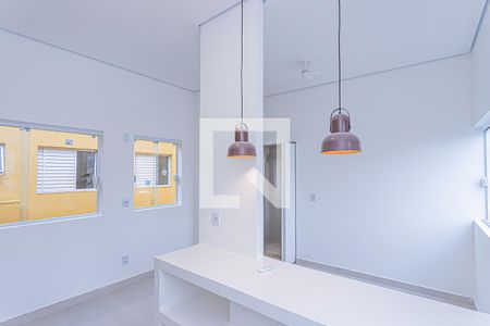 Cozinha e quarto de casa para alugar com 1 quarto, 22m² em Jardim Peri, São Paulo
