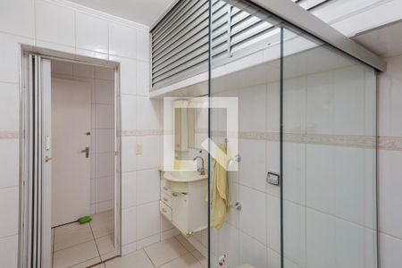 Banheiro de casa para alugar com 1 quarto, 120m² em Carandiru, São Paulo