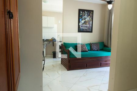 Sala de apartamento para alugar com 1 quarto, 43m² em Santo Cristo, Rio de Janeiro