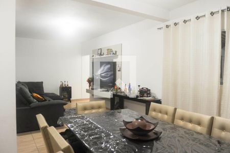 Sala de Jantar de casa para alugar com 2 quartos, 100m² em Parque Recanto Monica, Itaquaquecetuba