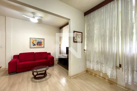 Sala de apartamento à venda com 2 quartos, 70m² em Nova Suíça, Belo Horizonte