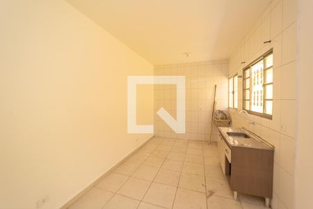 Sala/Cozinha de casa para alugar com 1 quarto, 30m² em Jardim Verônia, São Paulo