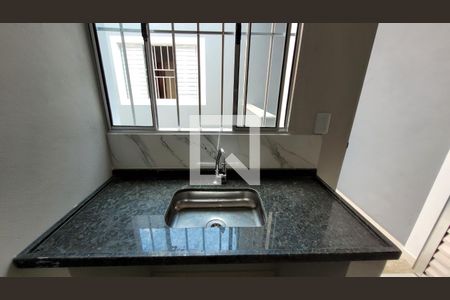 Casa de Condomínio para alugar com 1 quarto, 30m² em Vila Sao Roberto, Itaquaquecetuba