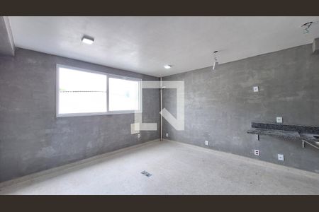 Sala/Cozinha de kitnet/studio à venda com 1 quarto, 25m² em Barra Funda, São Paulo