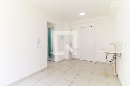 Sala/Cozinha de apartamento para alugar com 2 quartos, 32m² em Colônia (zona Leste), São Paulo