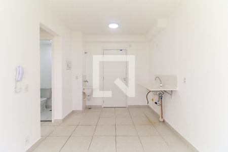 Sala/Cozinha de apartamento para alugar com 2 quartos, 32m² em Colônia (zona Leste), São Paulo