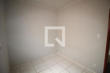 Quarto 2 de apartamento para alugar com 2 quartos, 50m² em Jardim Riacho das Pedras, Contagem
