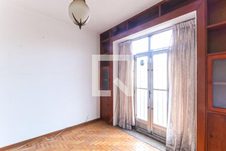 Sala de casa à venda com 6 quartos, 200m² em Del Castilho, Rio de Janeiro