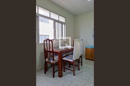 Sala de apartamento para alugar com 2 quartos, 73m² em Guilhermina, Praia Grande