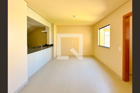 Sala de casa para alugar com 2 quartos, 249m² em Forquilhas, São José