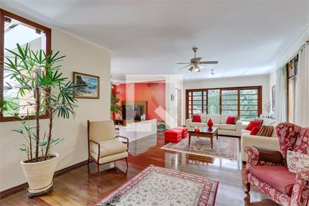 Casa à venda com 3 quartos, 320m² em Jardim Morumbi, São Paulo