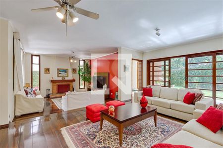 Casa à venda com 3 quartos, 320m² em Jardim Morumbi, São Paulo