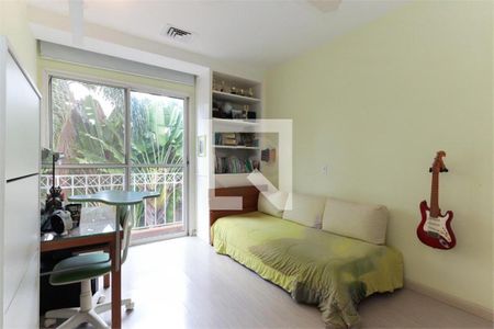 Casa à venda com 4 quartos, 375m² em Santo Amaro, São Paulo