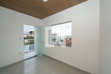 QUARTO1 de casa para alugar com 2 quartos, 109m² em Santo Andre, Belo Horizonte