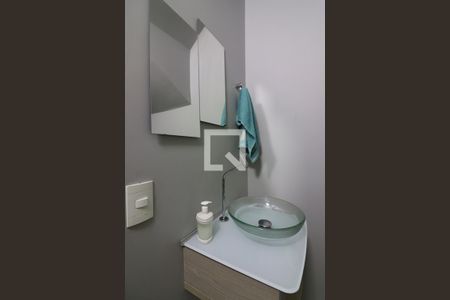 Lavabo  de casa para alugar com 3 quartos, 236m² em Nova Petrópolis, São Bernardo do Campo