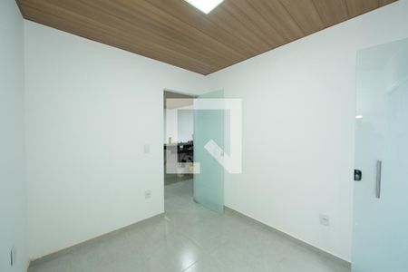QUARTO2 de casa para alugar com 2 quartos, 75m² em Santo Andre, Belo Horizonte