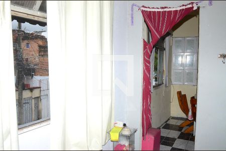 Quarto 1 de casa para alugar com 2 quartos, 100m² em Primeiro de Maio, Belo Horizonte