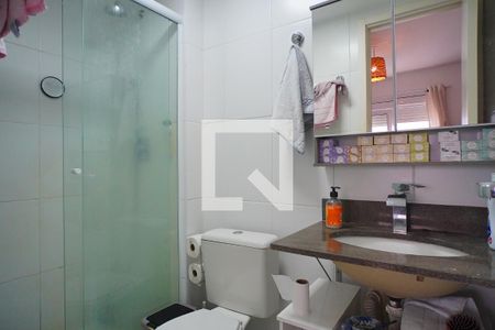 Banheiro suíte  de apartamento à venda com 1 quarto, 51m² em Farrapos, Porto Alegre
