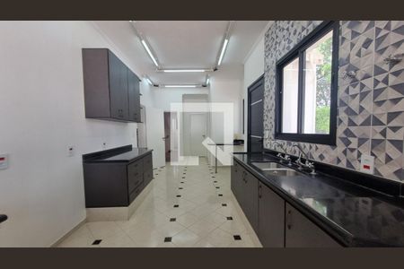 Casa de Condomínio para alugar com 5 quartos, 410m² em Loteamento Alphaville Campinas, Campinas