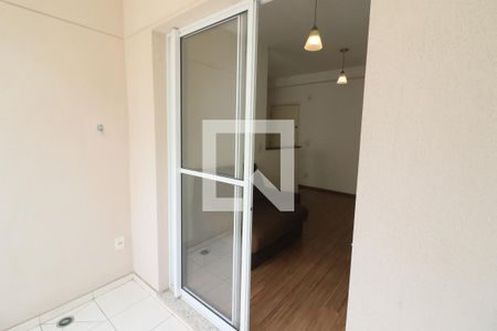 Sala de apartamento para alugar com 2 quartos, 57m² em Umuarama, Osasco