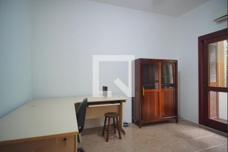 Escritório ou Quarto de casa para alugar com 3 quartos, 283m² em Petrópolis, Porto Alegre