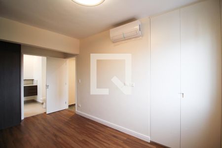 Suíte  de apartamento para alugar com 2 quartos, 80m² em Vila Olímpia, São Paulo