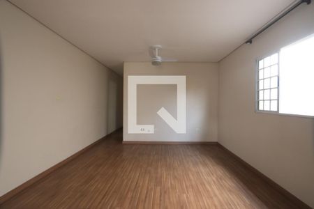 Sala de casa para alugar com 4 quartos, 250m² em Vila Independencia, São Paulo