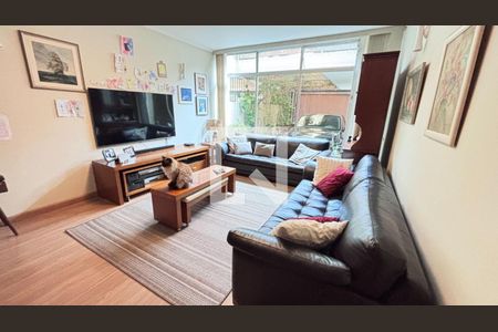 Casa à venda com 4 quartos, 189m² em Vila Clementino, São Paulo