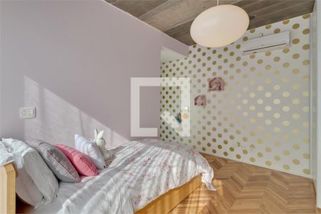 Casa de Condomínio à venda com 3 quartos, 533m² em Granja Julieta, São Paulo