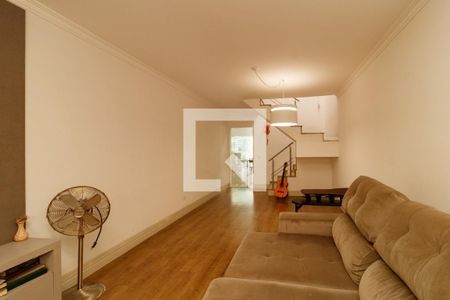 Sala de casa à venda com 3 quartos, 148m² em Vila Nivi, São Paulo