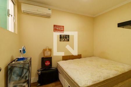 Quarto de casa à venda com 3 quartos, 148m² em Vila Nivi, São Paulo