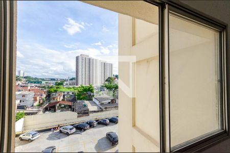 Sala - Janela de apartamento para alugar com 2 quartos, 55m² em Vila Jaraguá, São Paulo