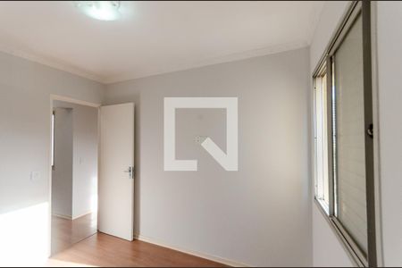 Quarto 2 de apartamento para alugar com 2 quartos, 55m² em Vila Jaraguá, São Paulo