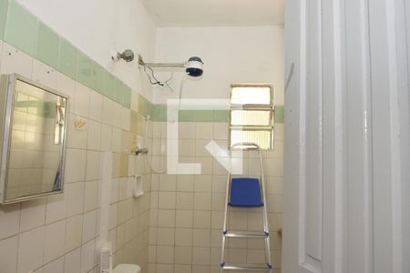 Banheiro de casa para alugar com 1 quarto, 60m² em Jardim São Manoel, Embu das Artes