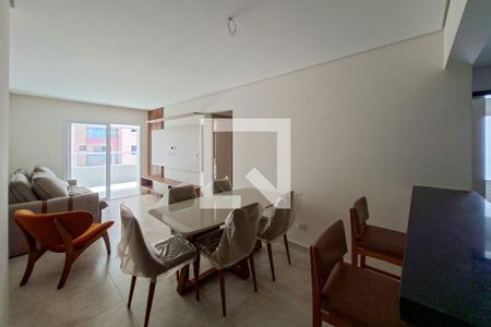 Sala de apartamento para alugar com 2 quartos, 86m² em Vilamar, Praia Grande