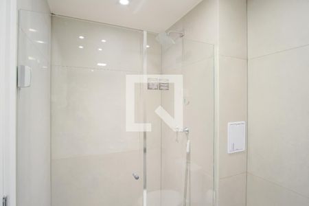 Banheiro de kitnet/studio para alugar com 1 quarto, 27m² em Tatuapé, São Paulo