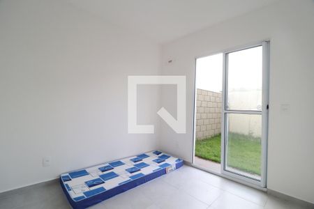 Quarto 2 de apartamento para alugar com 2 quartos, 40m² em Jardim Patricia, Uberlândia