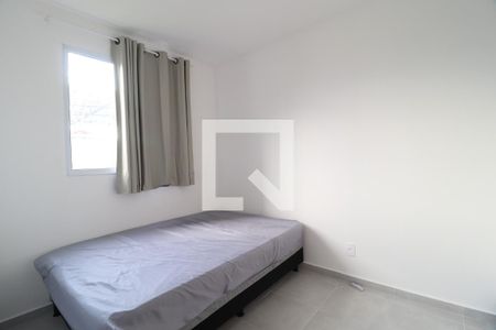 Quarto 1 de apartamento para alugar com 2 quartos, 40m² em Jardim Patricia, Uberlândia