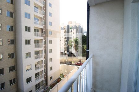 Sala / Cozinha - Varanda de apartamento para alugar com 1 quarto, 28m² em Parada Xv de Novembro, São Paulo