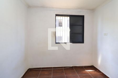 Quarto 2 de apartamento para alugar com 2 quartos, 55m² em Conjunto Residencial José Bonifácio, São Paulo