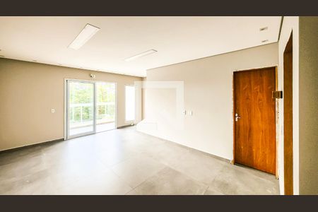 Sala de casa de condomínio para alugar com 3 quartos, 180m² em Chácara Vista Alegre, São Paulo