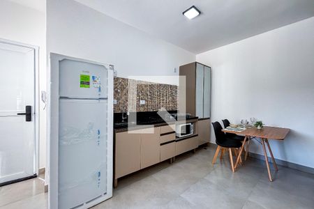 Cozinha de apartamento para alugar com 1 quarto, 32m² em Vila Monte Alegre, São Paulo