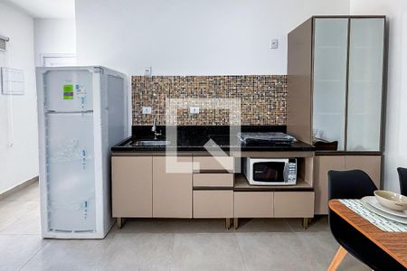 Cozinha de apartamento para alugar com 1 quarto, 32m² em Vila Monte Alegre, São Paulo