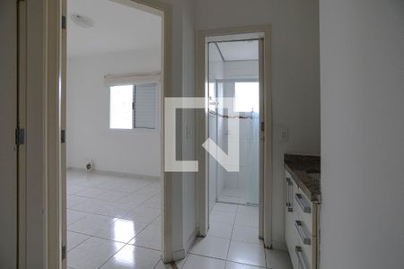 Banheiro de apartamento para alugar com 2 quartos, 55m² em Loteamento Mogilar, Mogi das Cruzes