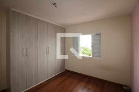 Quarto 1 de casa para alugar com 4 quartos, 163m² em Jardim Picolo, São Paulo