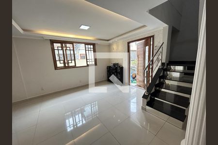 Sala de casa para alugar com 3 quartos, 240m² em Madureira, Rio de Janeiro