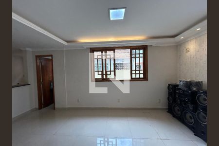 Sala de casa para alugar com 3 quartos, 240m² em Madureira, Rio de Janeiro
