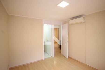 Suíte 1 de casa de condomínio para alugar com 3 quartos, 86m² em Jardim Itu, Porto Alegre