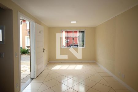 Sala de casa de condomínio para alugar com 3 quartos, 86m² em Jardim Itu, Porto Alegre